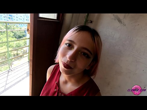 ❤️ Ikasle sentsuak arrotz bat zurrupatzen du kanpoaldean - Cum On His Face Porno %eu.killvs.topan ☑